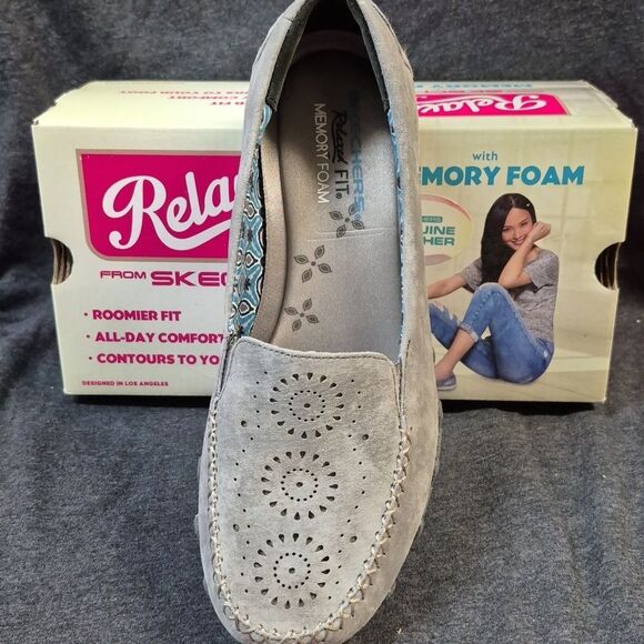 Skechers 8 Grey Suede Leather Bikers Expressway Pull On Flats Sneakers - New - Picture 2 of 7
